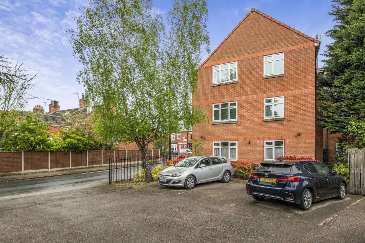 Bielby Drive, Beverley, HU17, photo 10