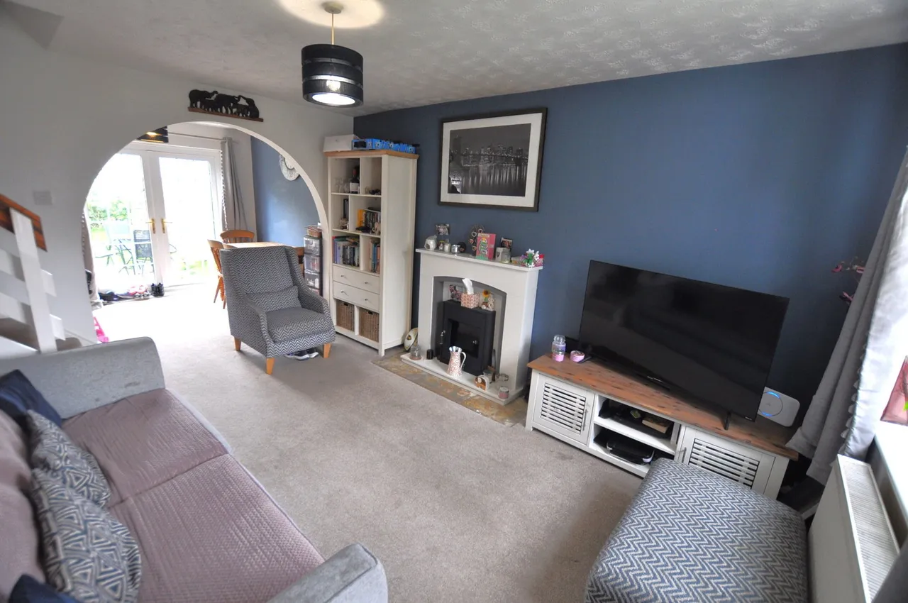 Cartwright Crescent, Brackley, NN13, photo 5