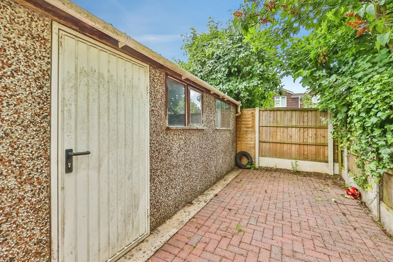 Brookthorpe Way, Silverdale, Nottingham, NG11, photo 18