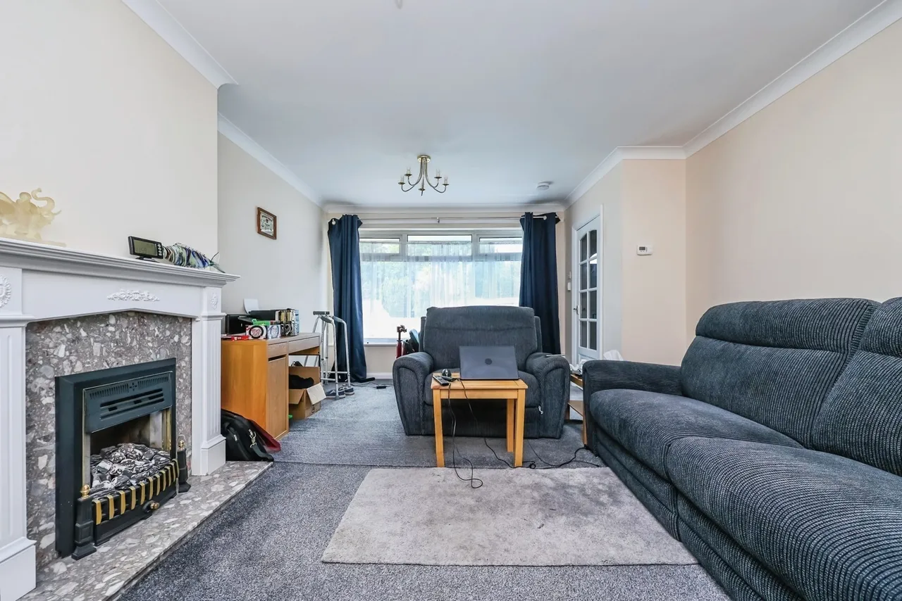 Brookthorpe Way, Silverdale, Nottingham, NG11, photo 2