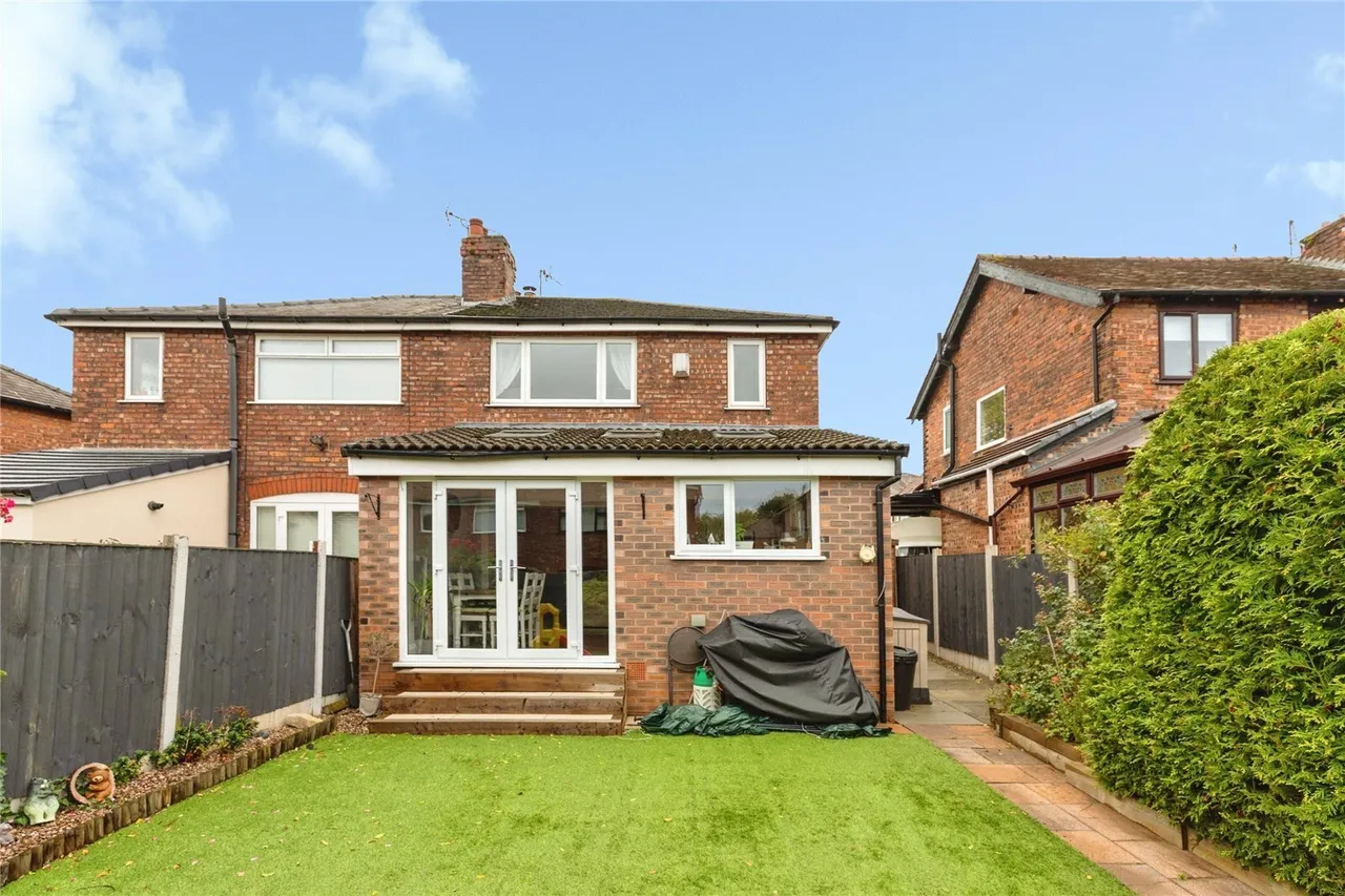 West Meade, Swinton, M27, photo 18