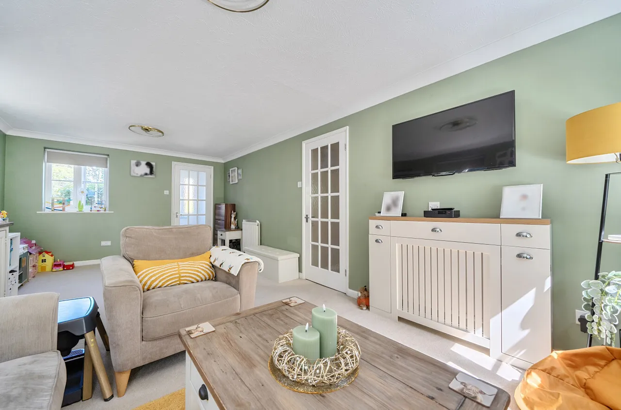 Hitherhooks Hill, Binfield, Bracknell, Berkshire, RG42 4QW, photo 2