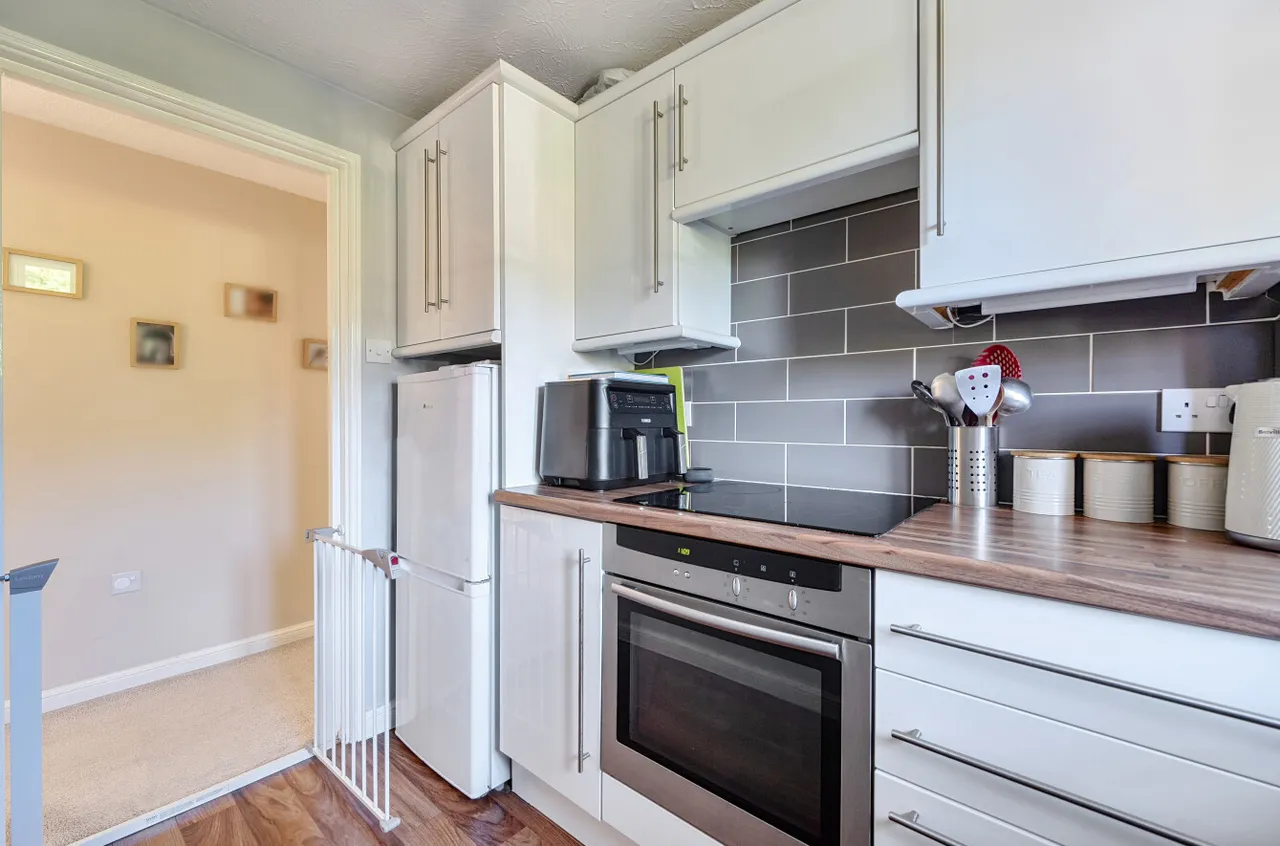 Hitherhooks Hill, Binfield, Bracknell, Berkshire, RG42 4QW, photo 8
