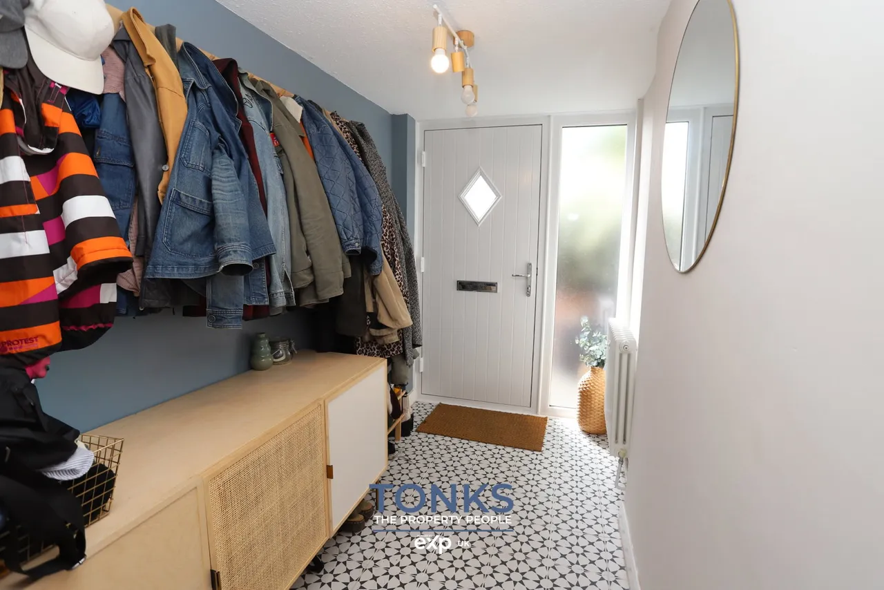 Halesowen Road, Cradley Heath, B64, photo 2