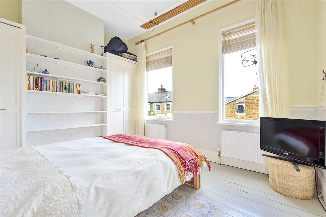 Oldfield Road, Hampton, London, TW12 2AD, photo 5