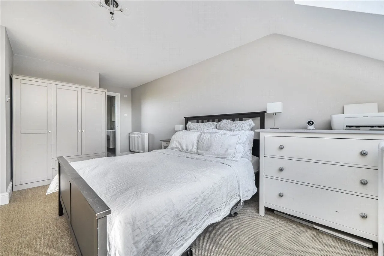 Prospect Road, Rowledge, GU10, photo 9