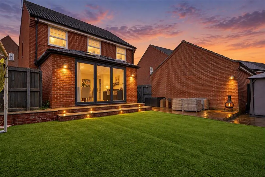 3 bed house for sale, Hillside Gardens, Wittering, PE8