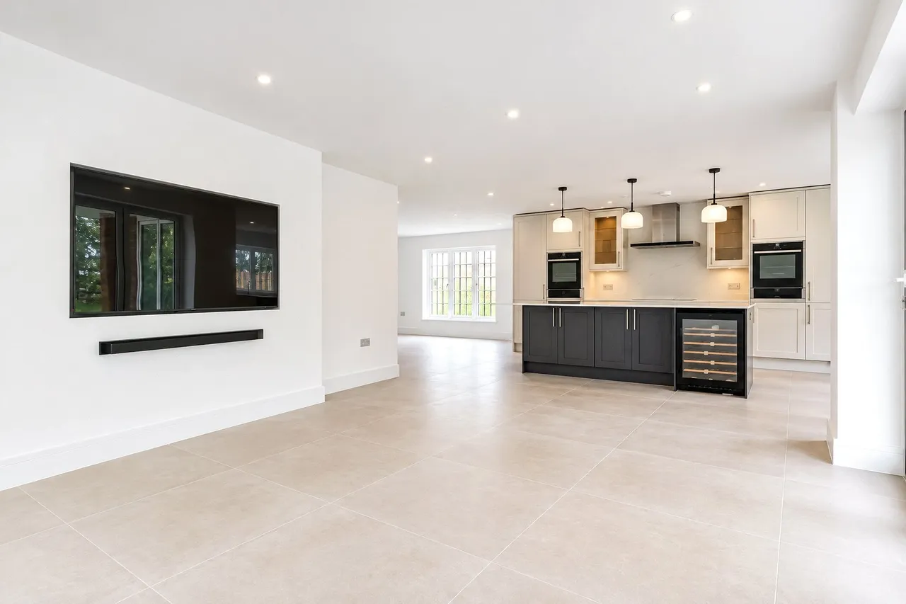 Hookhill Lane, Woking, GU22, photo 4