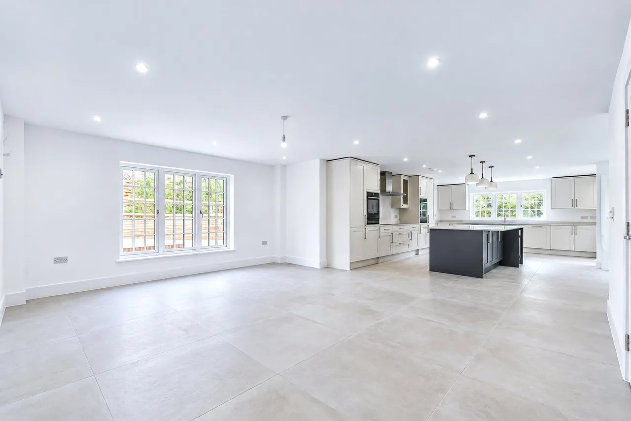 Hookhill Lane, Woking, GU22, photo 6