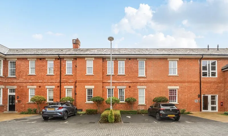 1 bed flat for sale — Glanville Way, Epsom, KT19