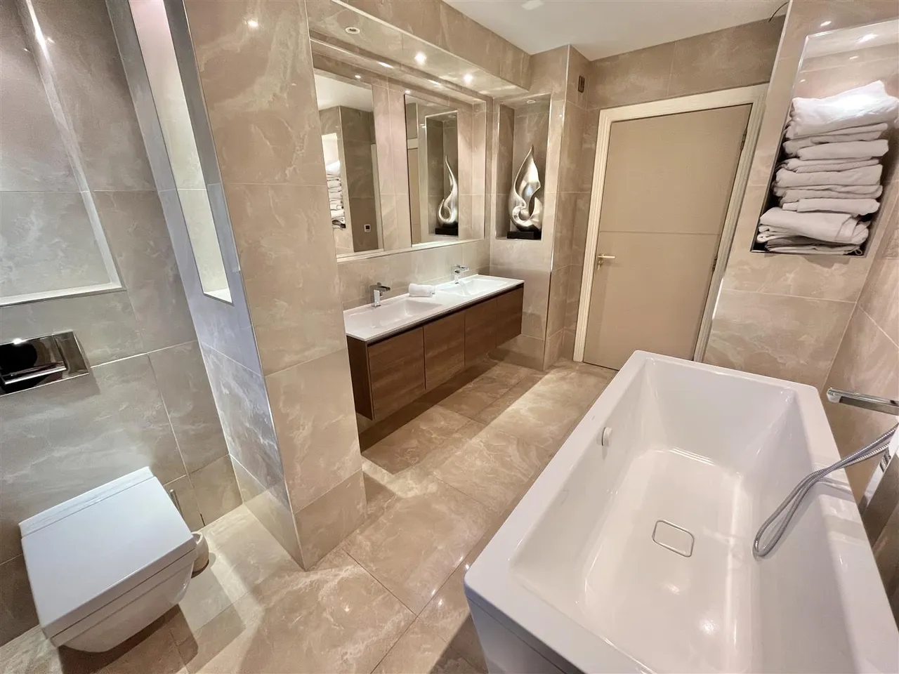 Wilmslow Park South, Wilmslow, SK9, photo 14