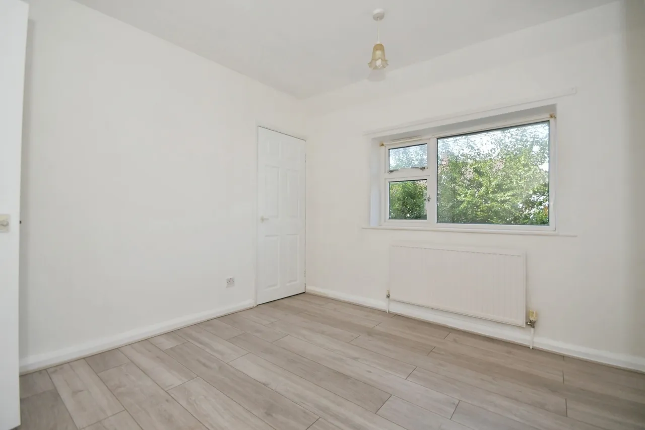 Birdholme Crescent, Chesterfield, Derbyshire, S40, photo 8