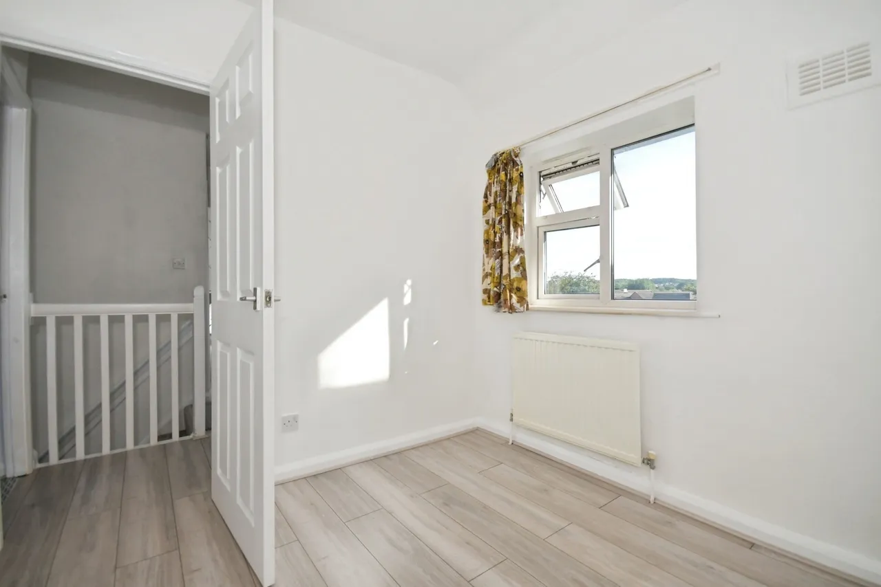 Birdholme Crescent, Chesterfield, Derbyshire, S40, photo 7