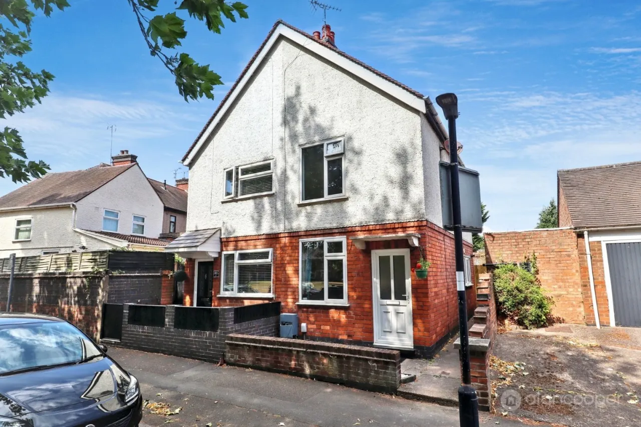 3 bed house for sale, Central Avenue, Abbey Green, CV11