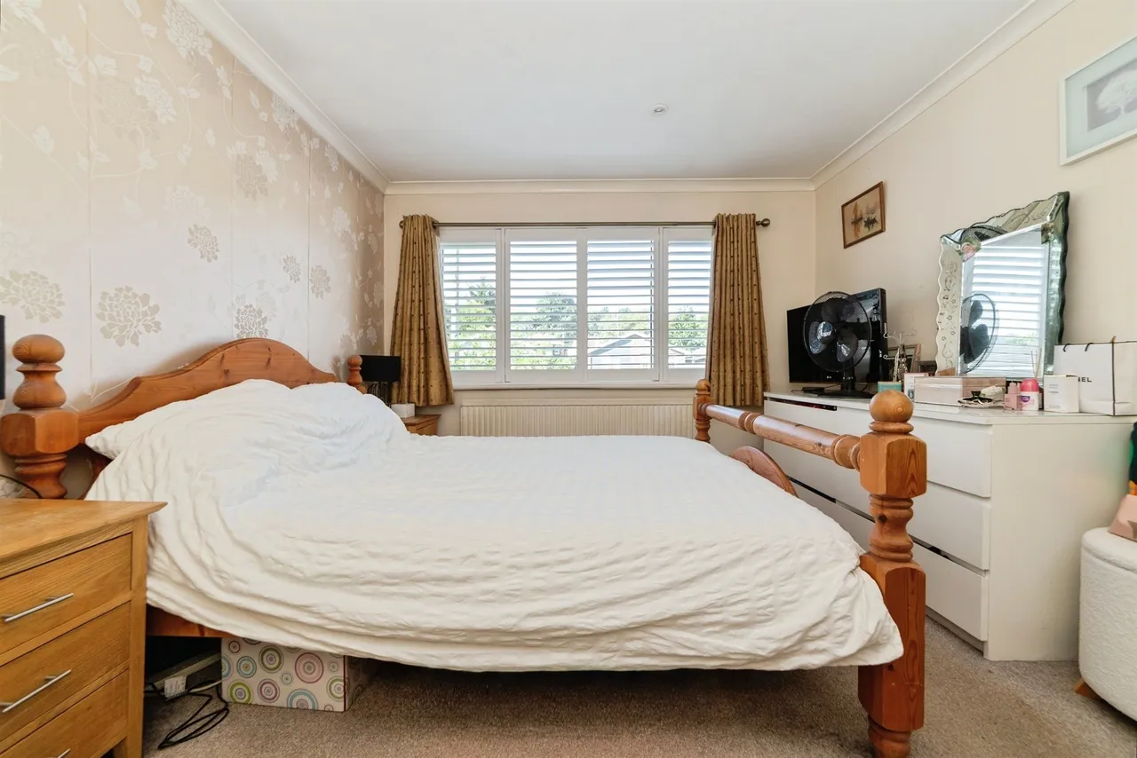 Grange Close, Hertford, photo 12