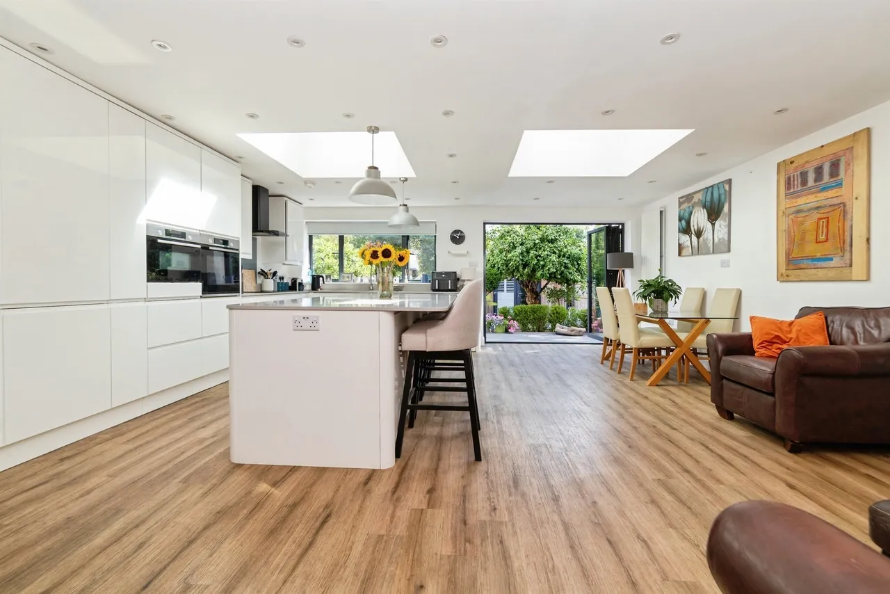 Grange Close, Hertford, photo 5