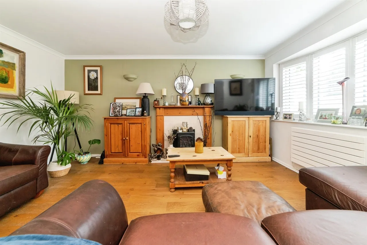 Grange Close, Hertford, photo 11