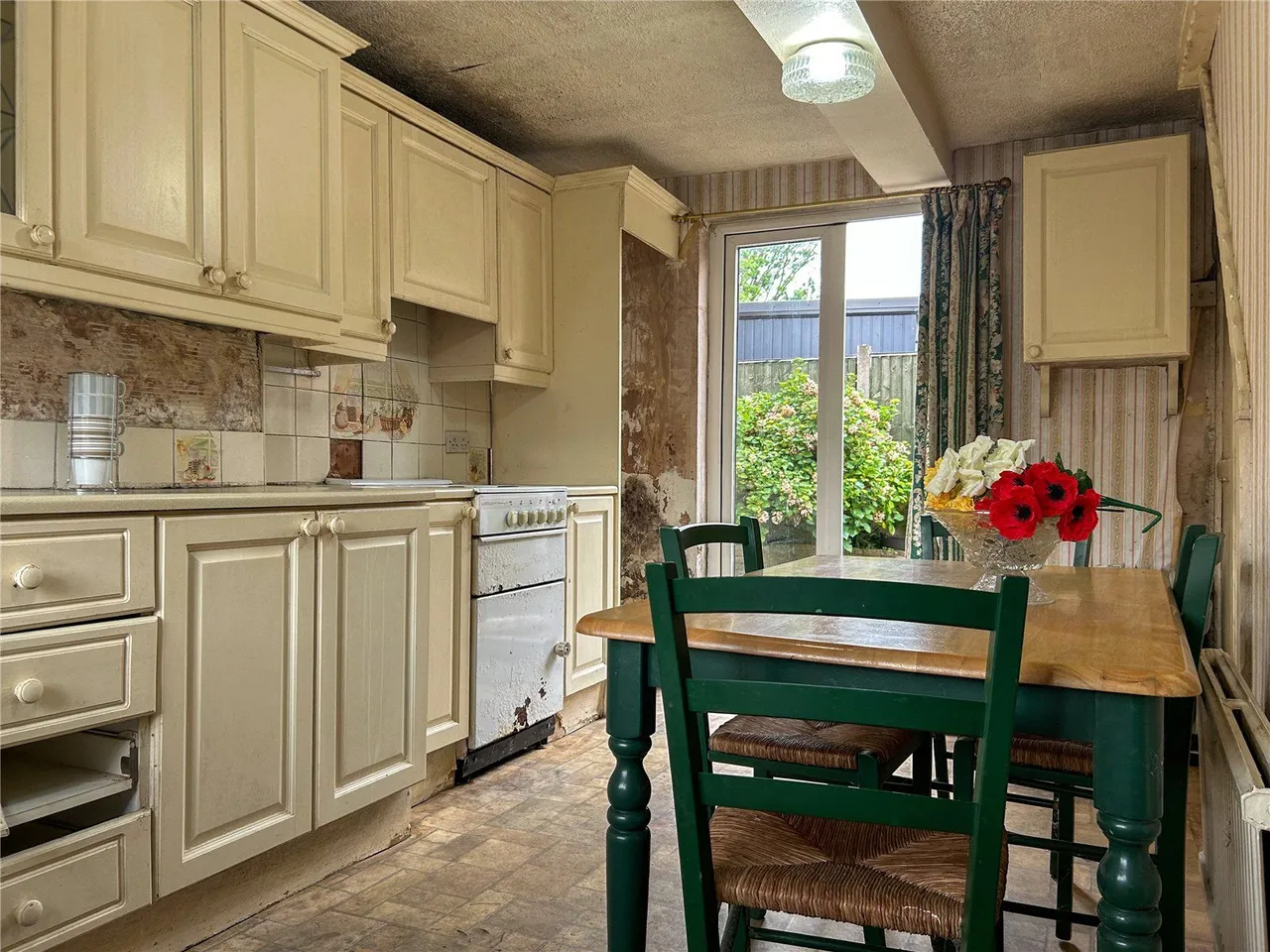 Hawthorn Road, Manchester, M40, photo 15