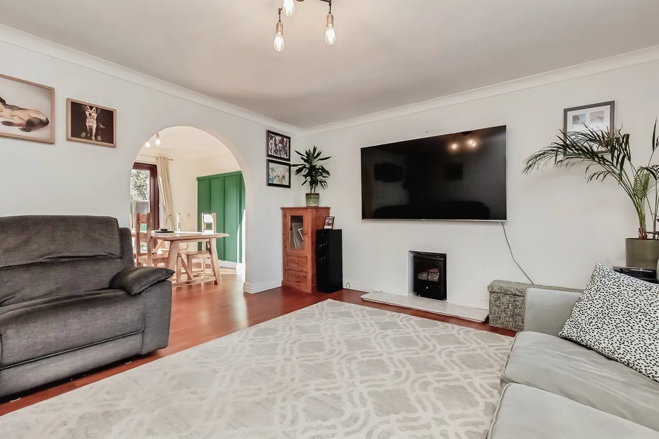 Canonsfield, Peterborough, PE4, photo 3
