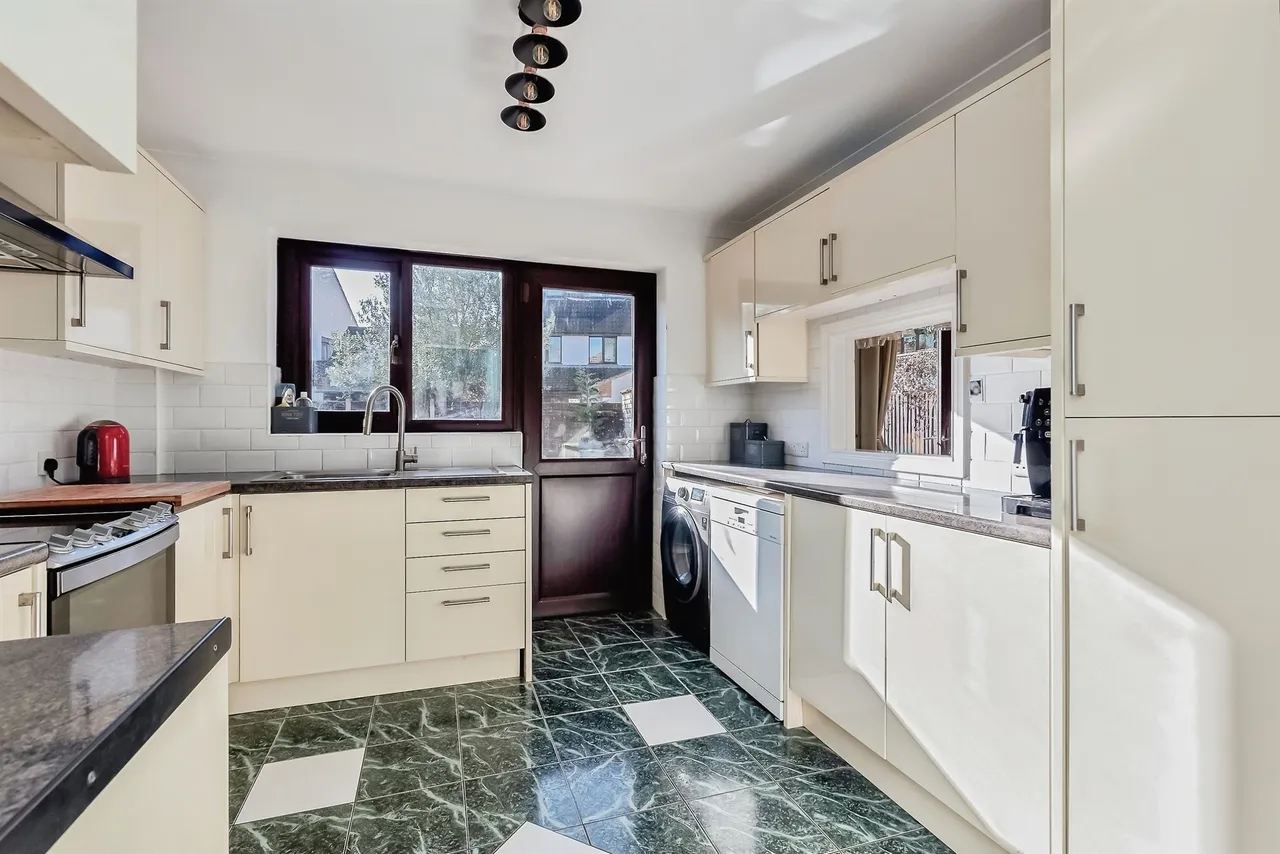 Canonsfield, Peterborough, PE4, photo 9