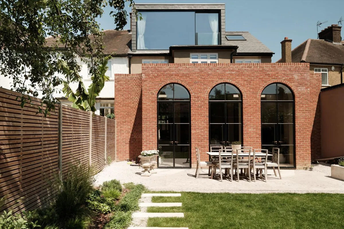 Leighton Gardens, London, NW10, photo 4