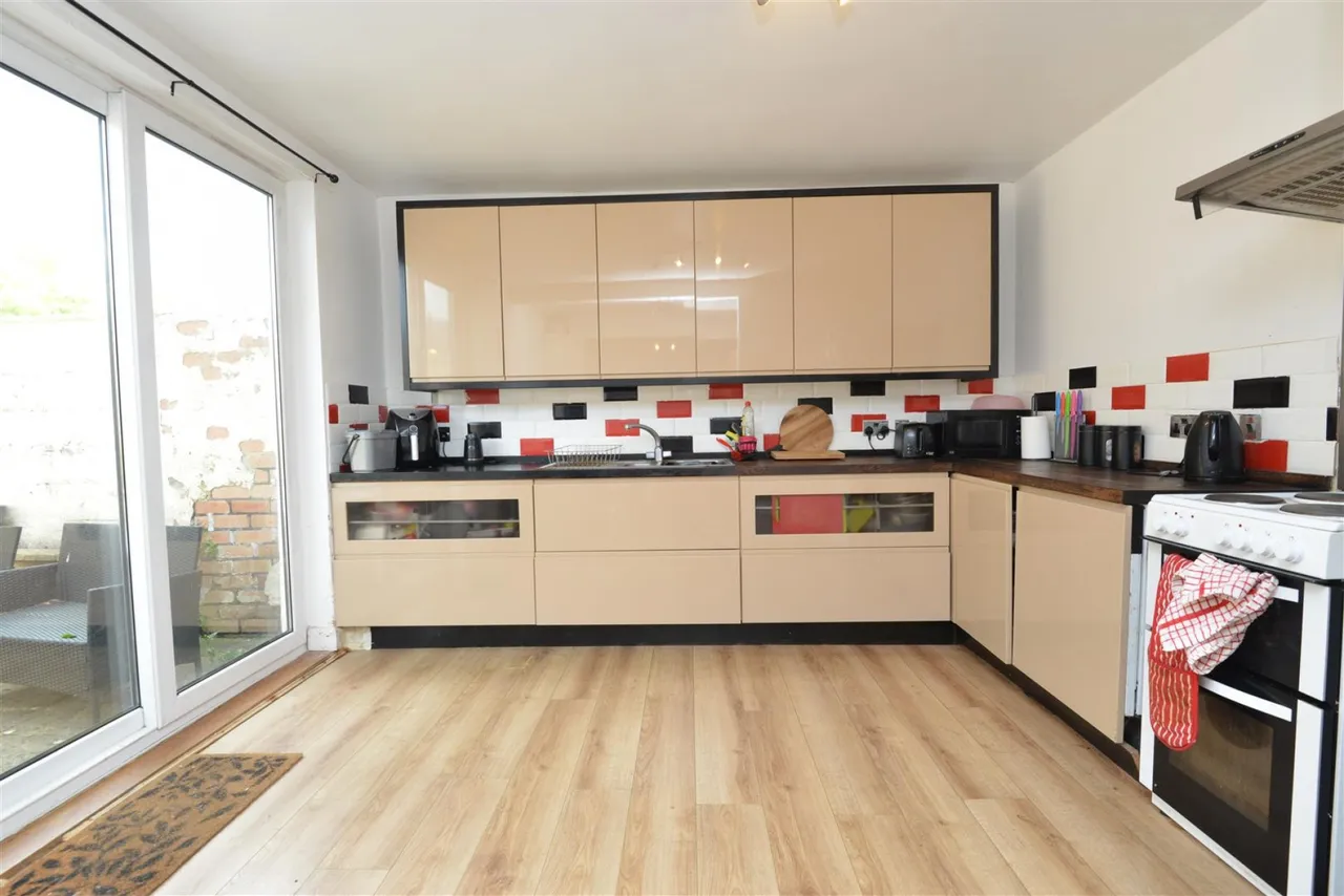 New Cheltenham Road, Kingswood BS15 1TJ, photo 6