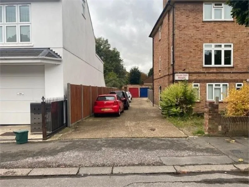 Trojan Court, Grosvenor Road, photo 5