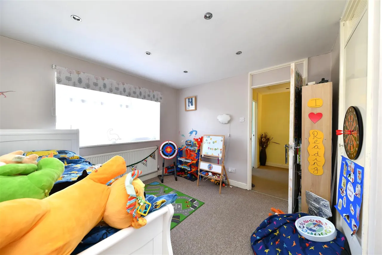 Darwin Road, Stevenage, SG2 0DE, photo 11