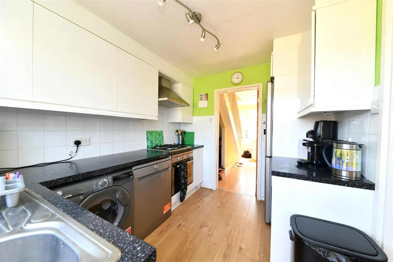 Darwin Road, Stevenage, SG2 0DE, photo 6