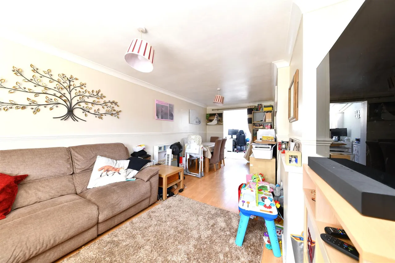Darwin Road, Stevenage, SG2 0DE, photo 12