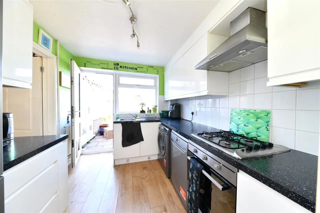 Darwin Road, Stevenage, SG2 0DE, photo 5