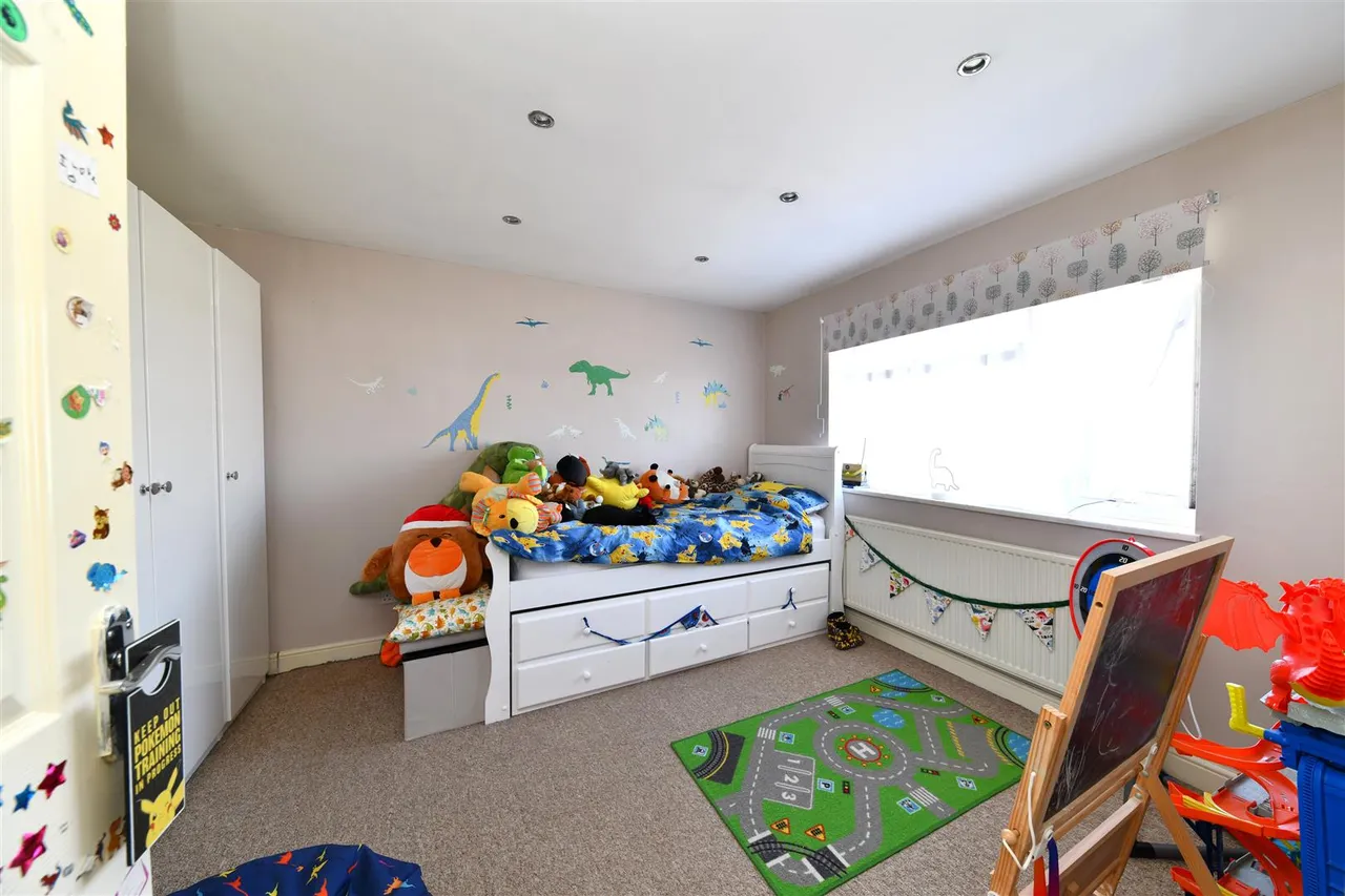 Darwin Road, Stevenage, SG2 0DE, photo 10