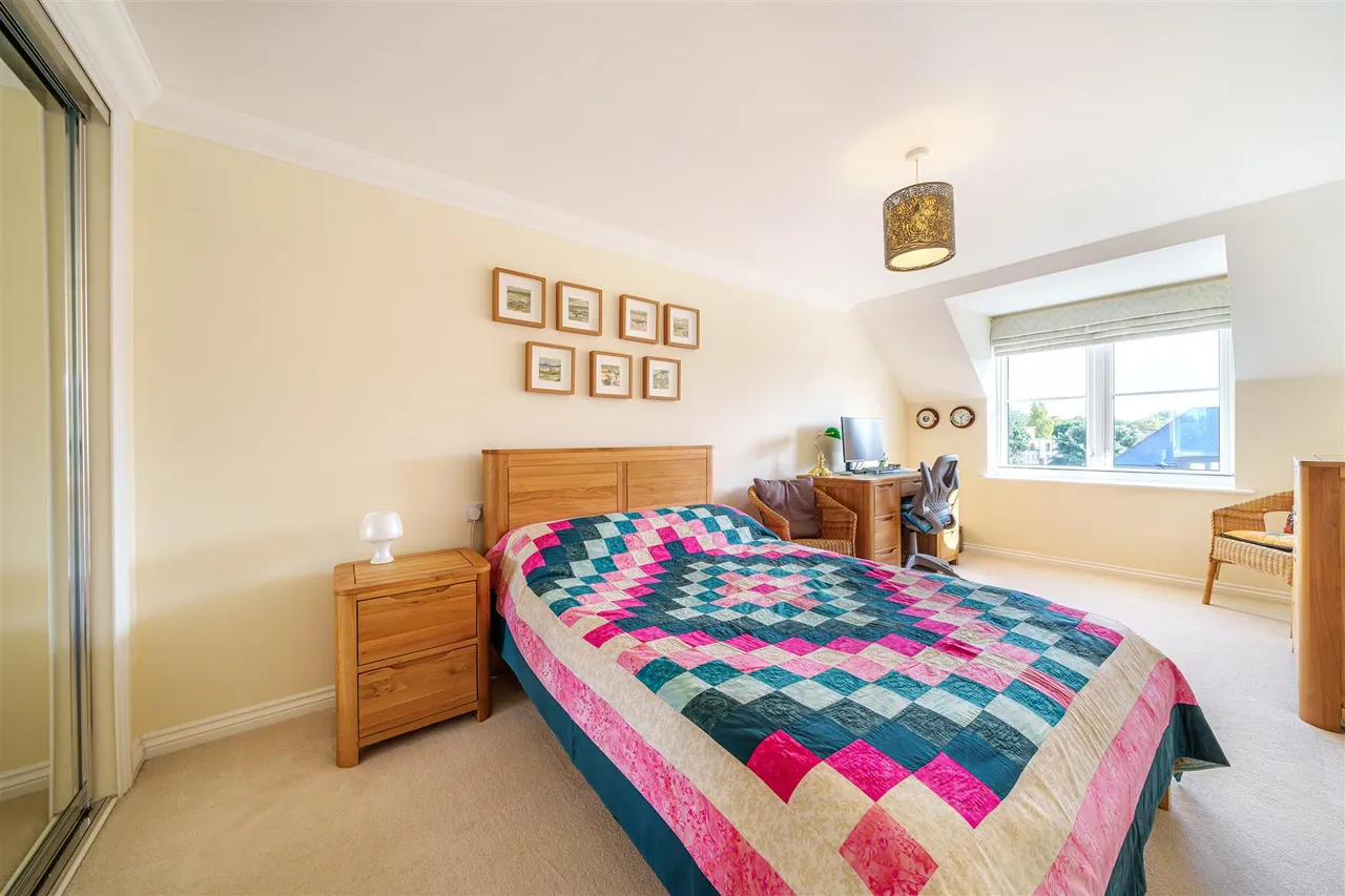 Edison Bell Way, Huntingdon, PE29, photo 4