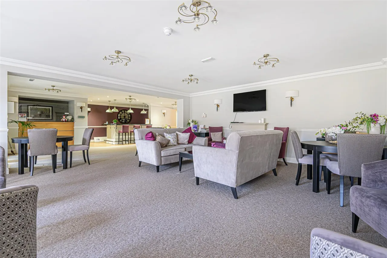 Edison Bell Way, Huntingdon, PE29, photo 15