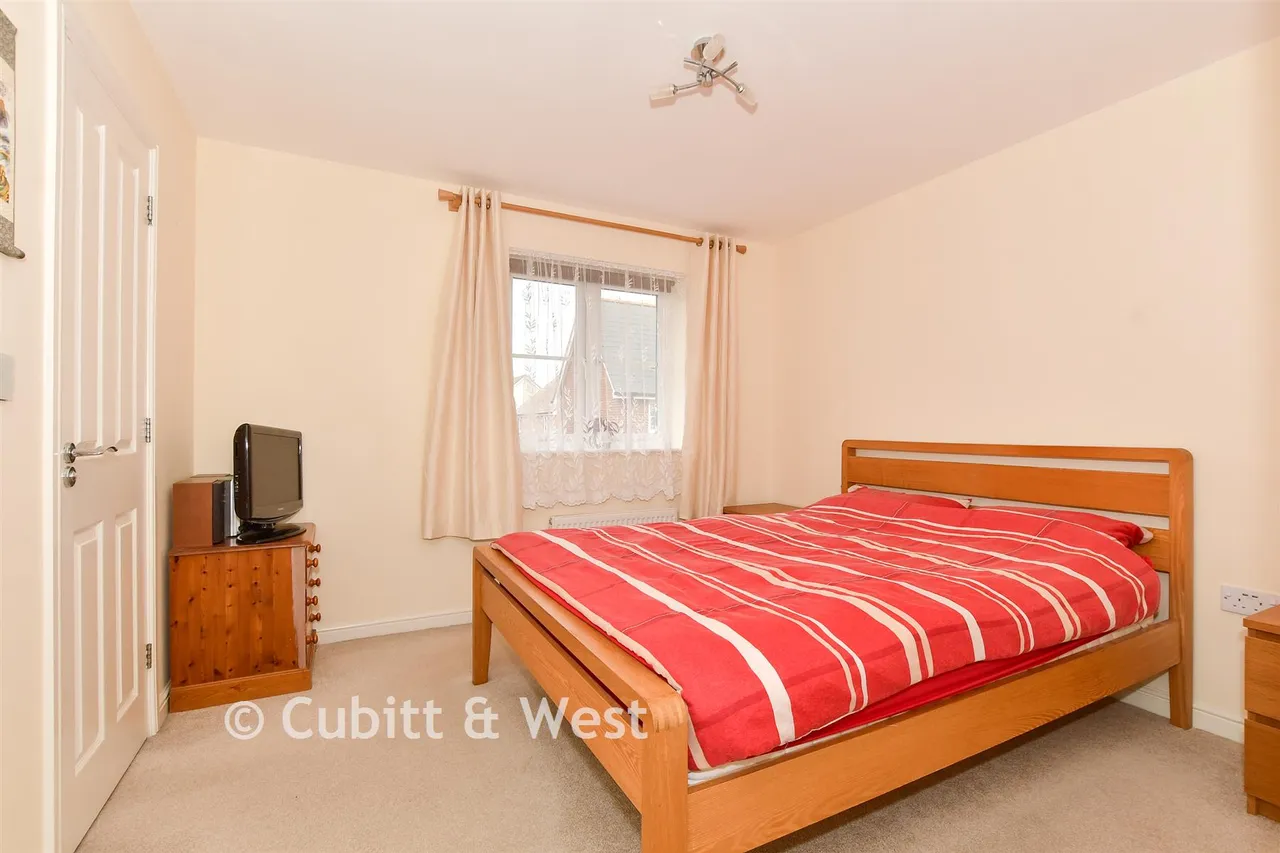 Pennicott Road, Bognor Regis, PO21, photo 8