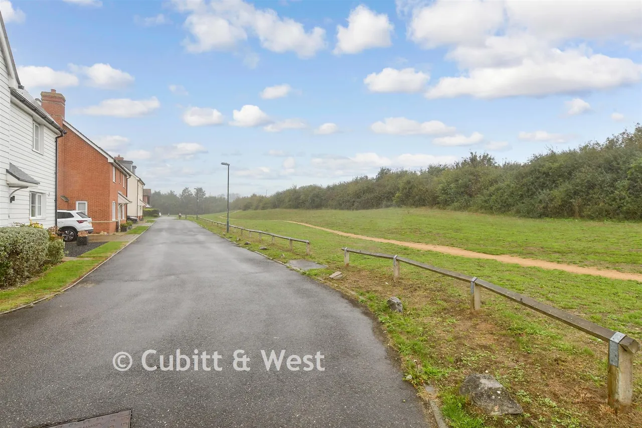 Pennicott Road, Bognor Regis, PO21, photo 14