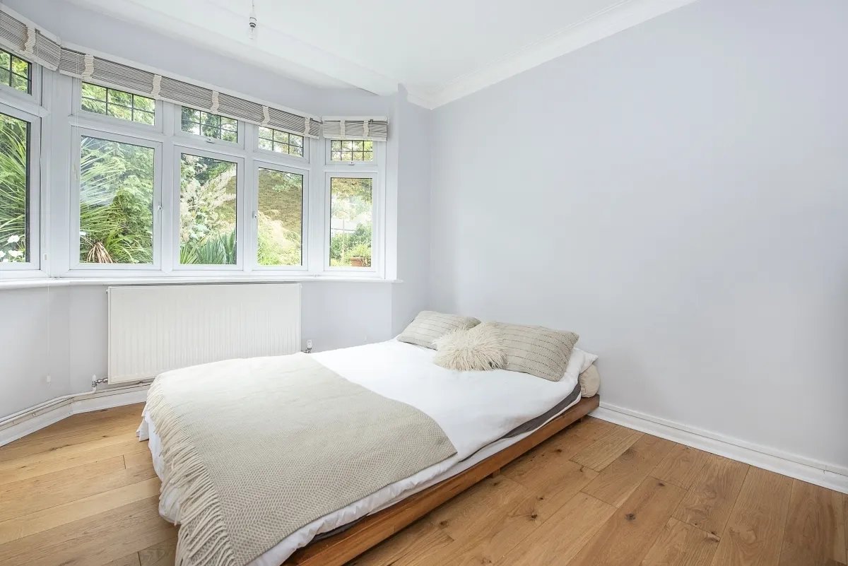 Queens Road Teddington TW11, photo 5