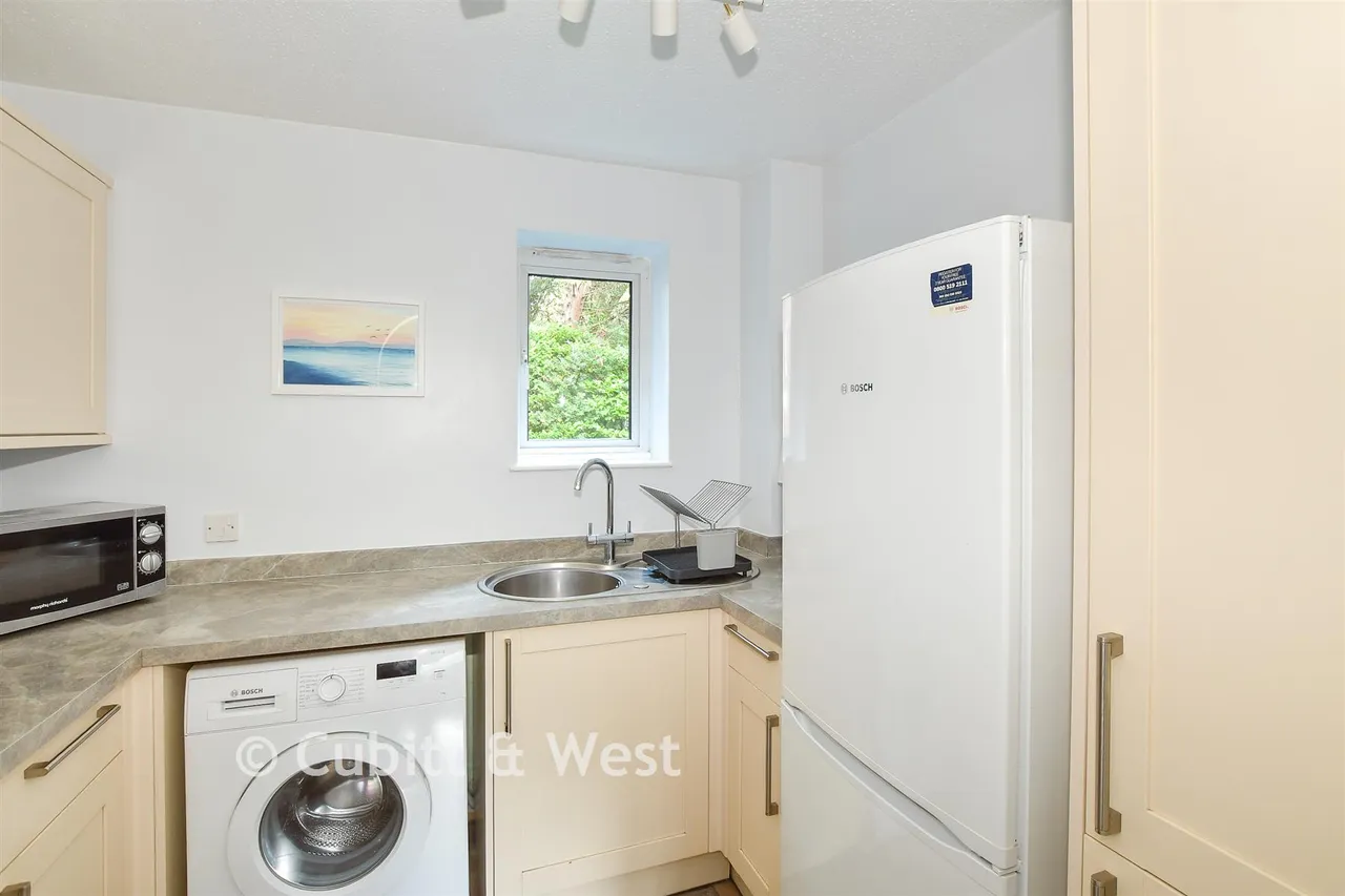 Heath Road, Haywards Heath, RH16, photo 5