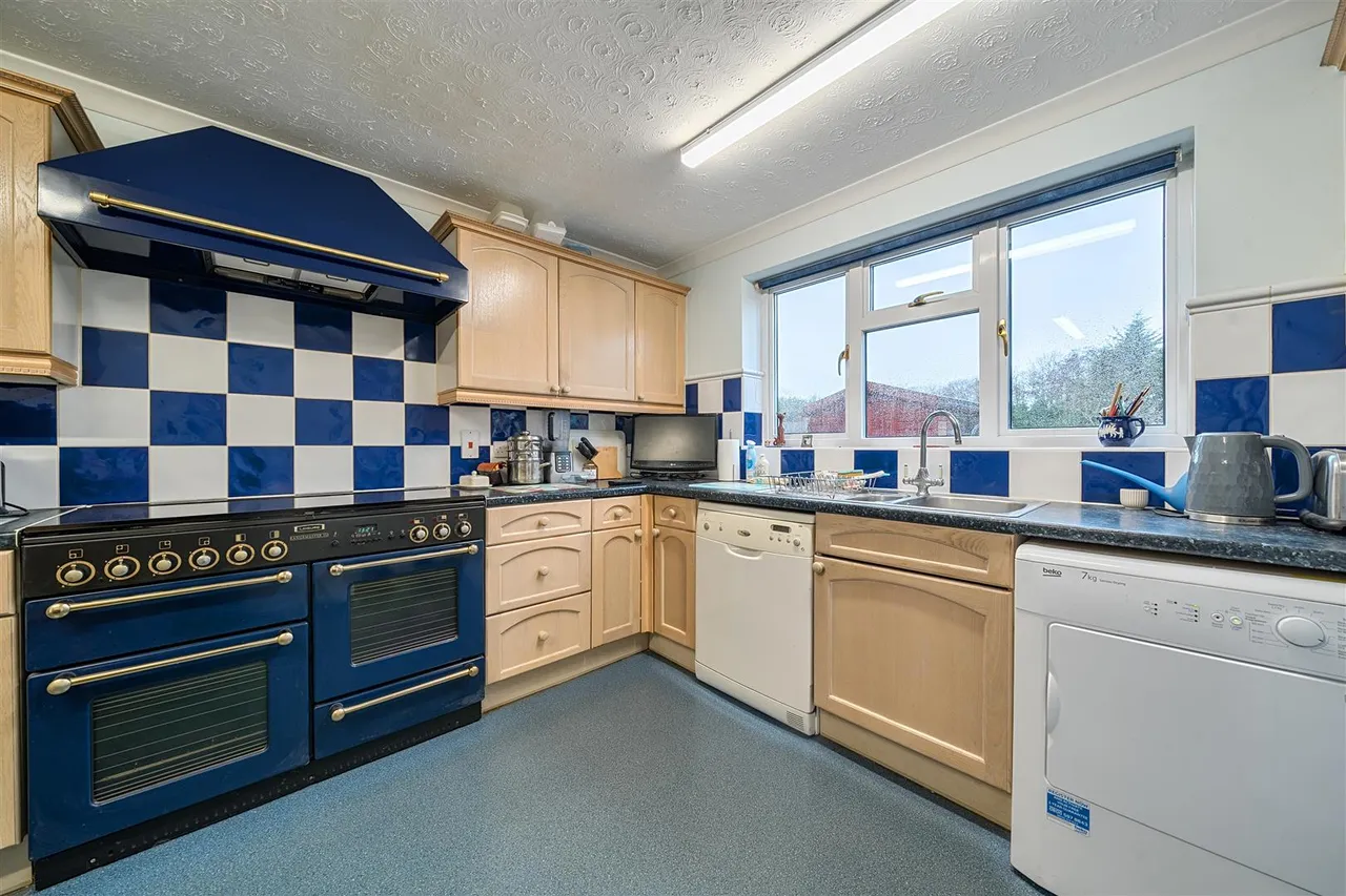 Lashford Lane, Dry Sandford, Abingdon, OX13 6DY, photo 7