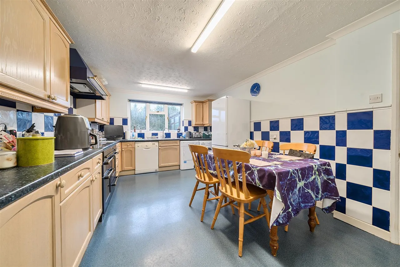 Lashford Lane, Dry Sandford, Abingdon, OX13 6DY, photo 4