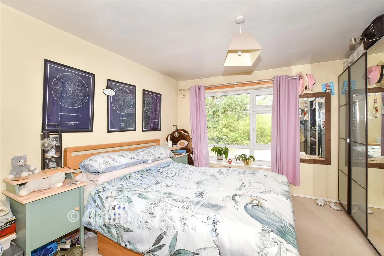 Hailey Place, Cranleigh, GU6, photo 5