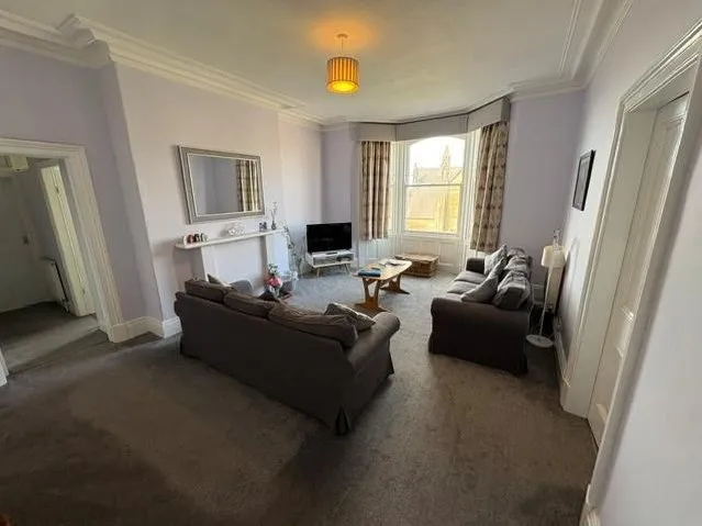 Albion Crescent, Scarborough YO11 2LL, photo 4