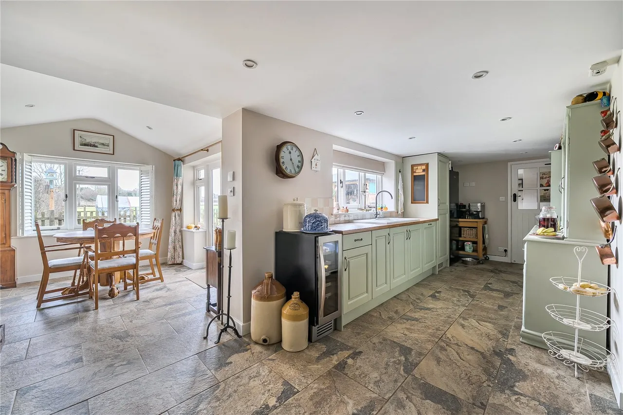 The Hayle, Calstone, Calne, Wiltshire, SN11 8QH, photo 8