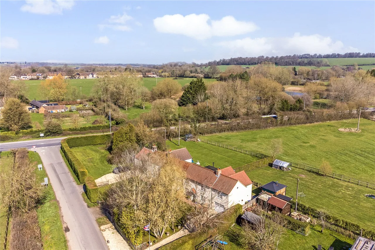The Hayle, Calstone, Calne, Wiltshire, SN11 8QH, photo 15