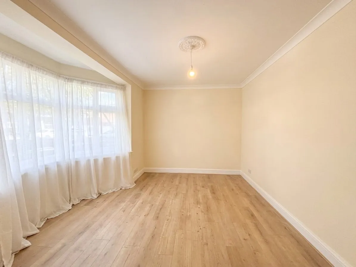 Tiverton Rd n18, photo 4