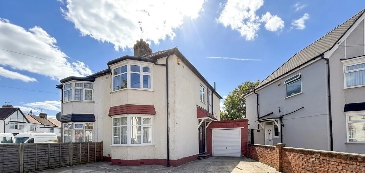 4 bed house to rent — Tiverton Rd n18