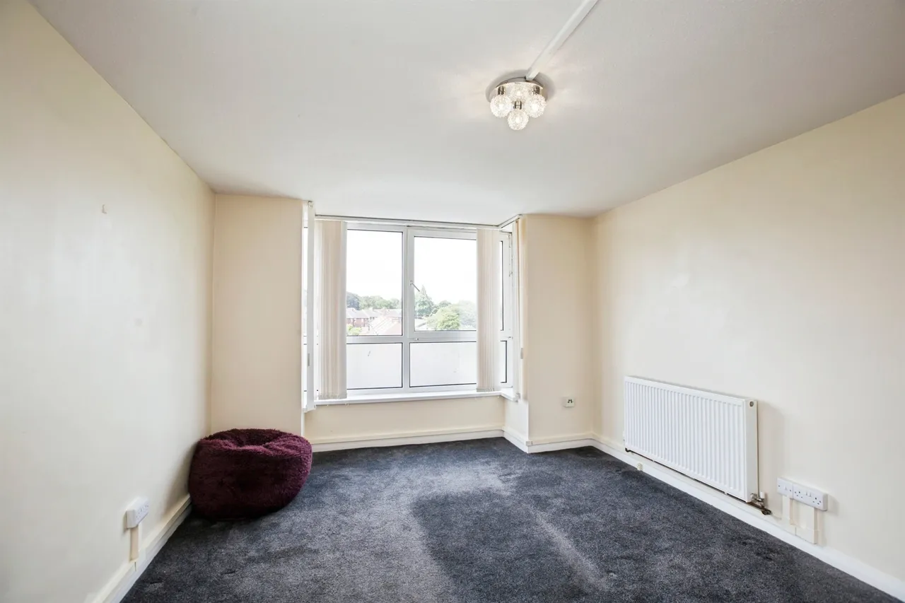 Towngate House, Elland, HX5, photo 4