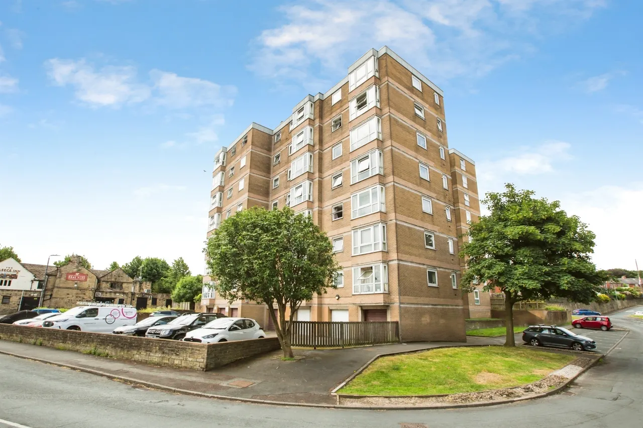 Towngate House, Elland, HX5, photo 5