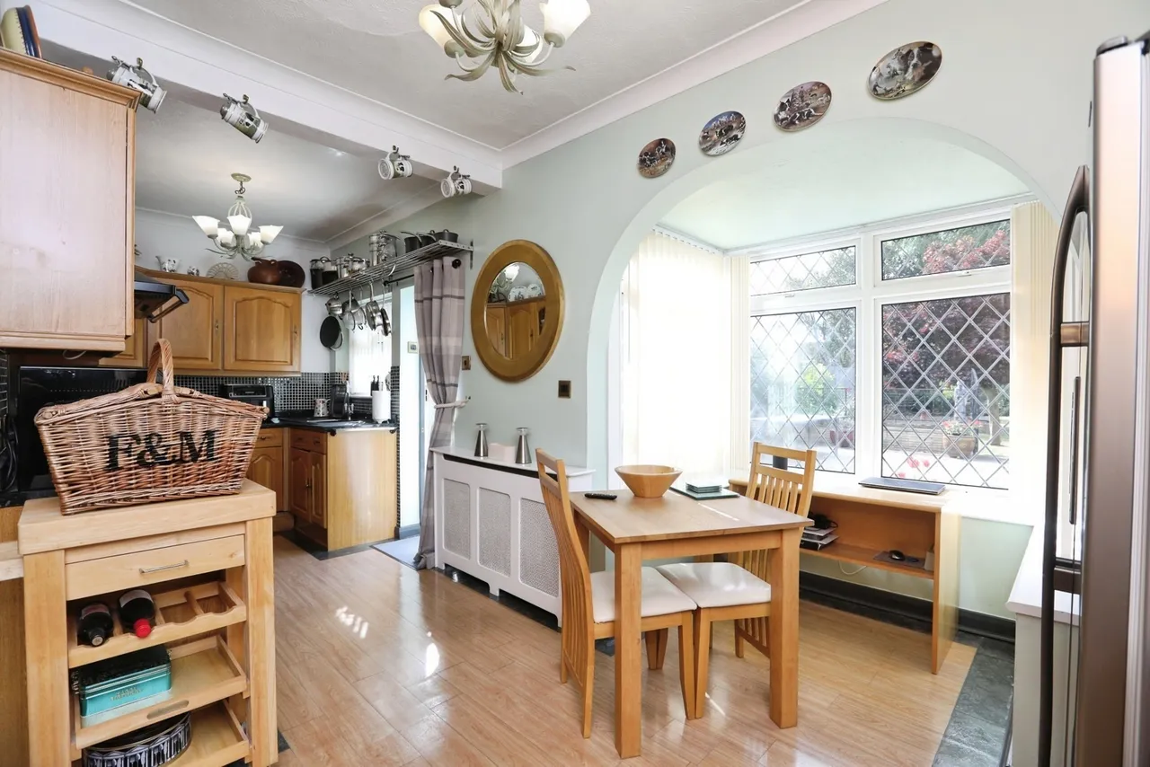 3 bed house for sale, Minster Road, Minster on Sea, ME12