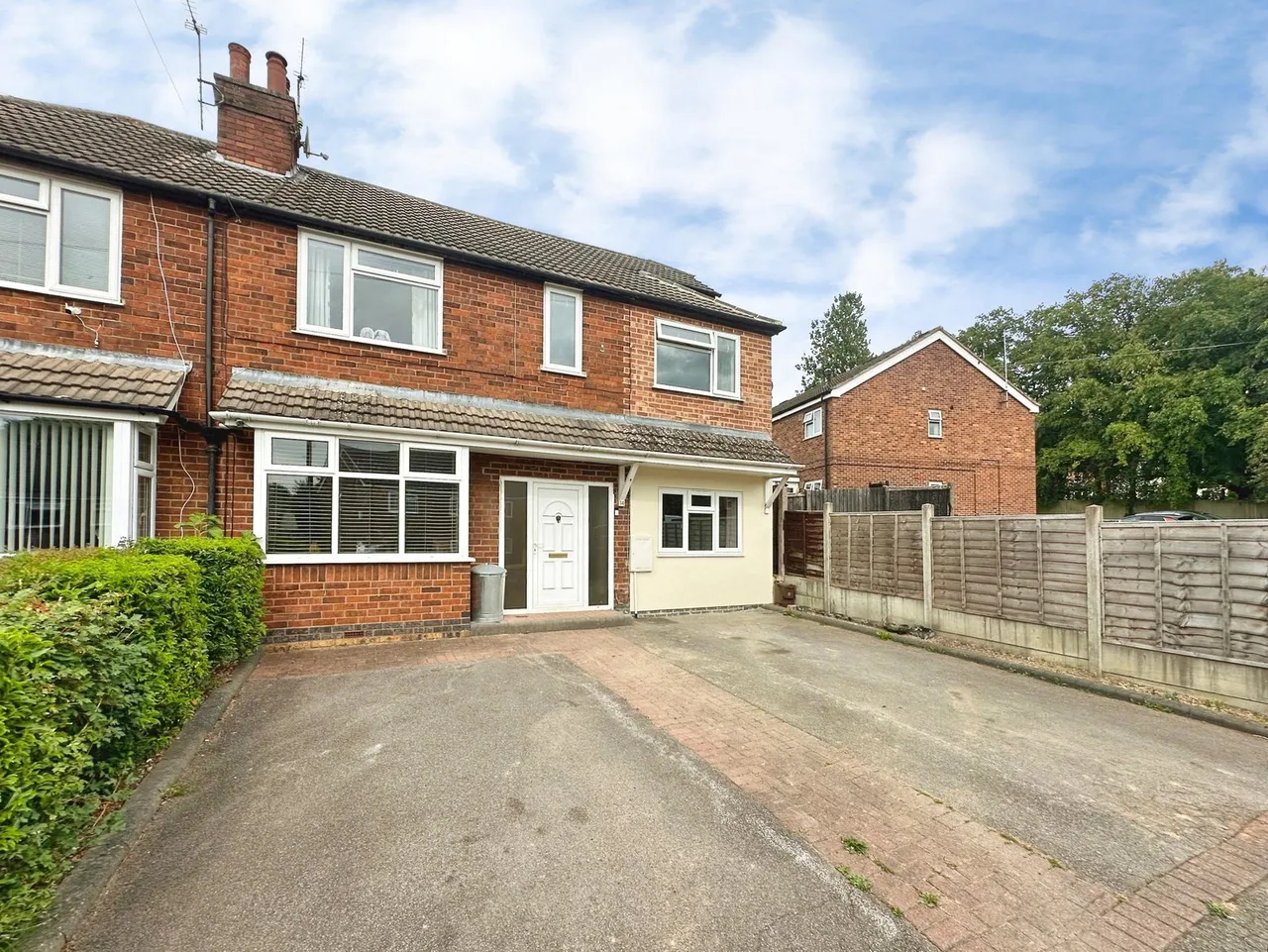 7 bed house for sale — Drayton Street, Swadlincote, DE11